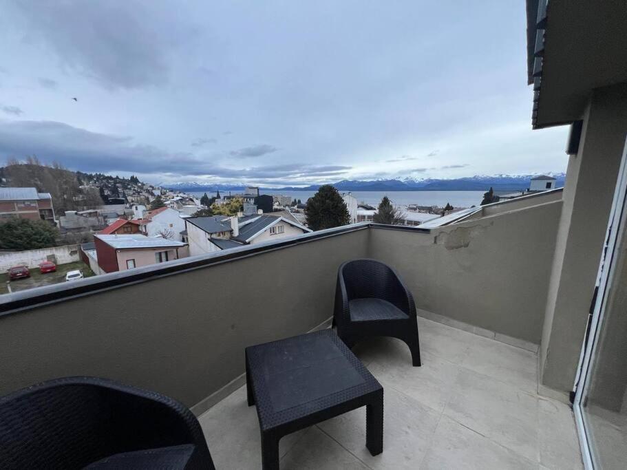 Moderno Departamento Con Vista Al Lago Y Montanas San Carlos de Bariloche Exterior photo